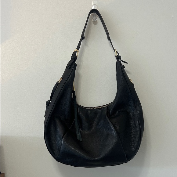 Aimee Kestenberg Handbags - AIMEE KESTENBERG CORFU PLEATED BLACK LEATHER CRESENT HOBO BAG